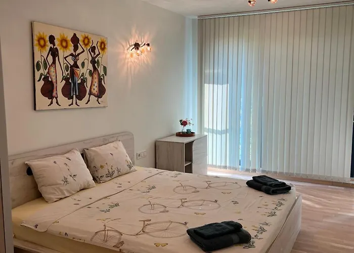 Apartment в сърцето на *